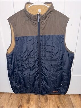 Free Country Quilted Vest in Navy and Brown
